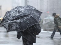 Штормовое предупреждение объявлено в шести регионах Казахстана